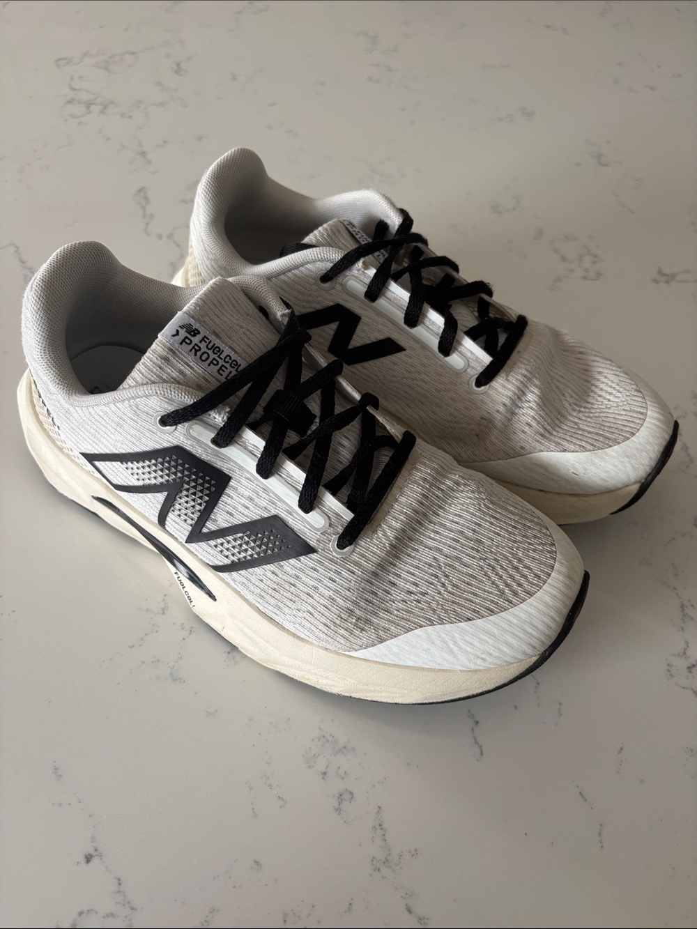 New Balance boys size 6W FuelCell Running Shoes - White/Black